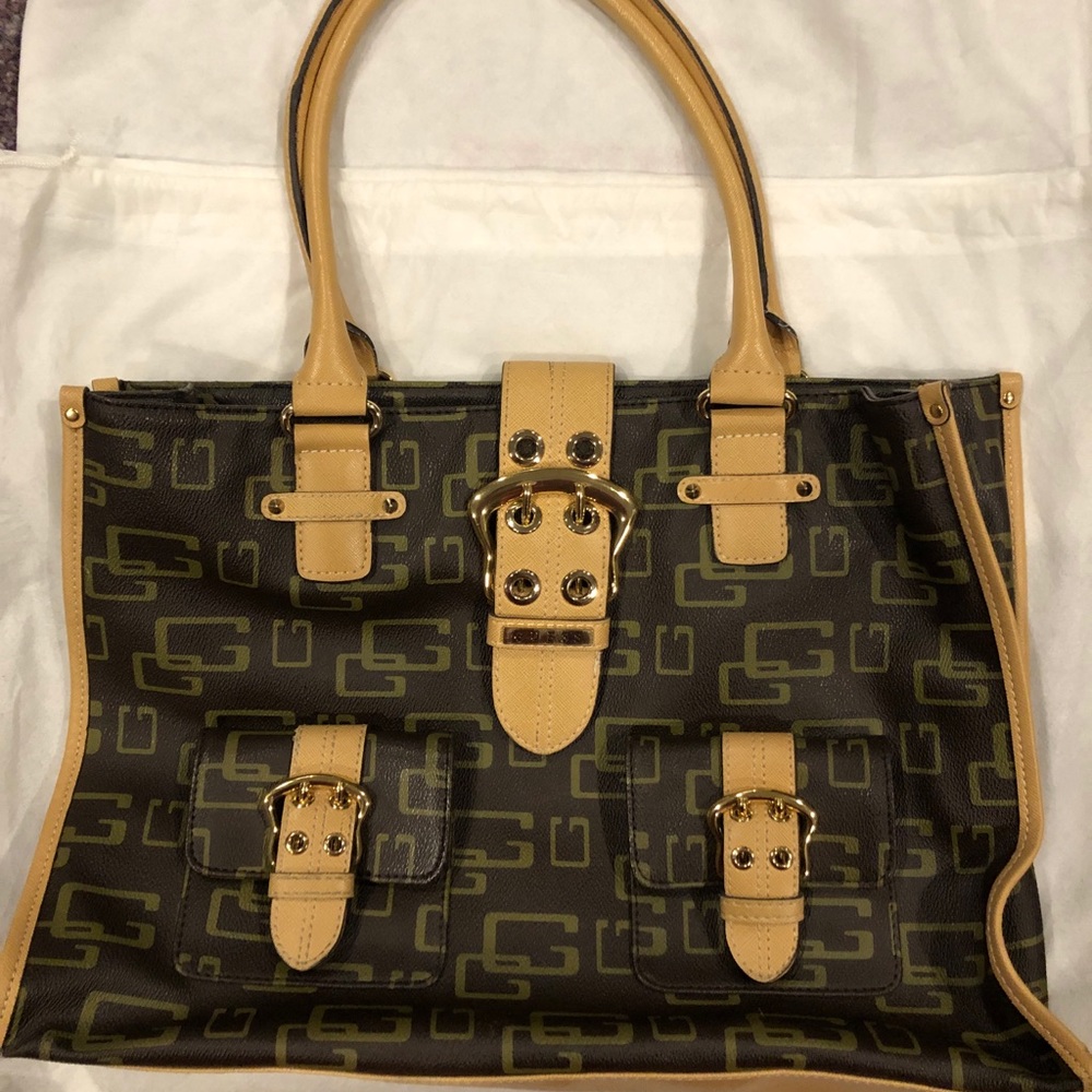 GUESS tote